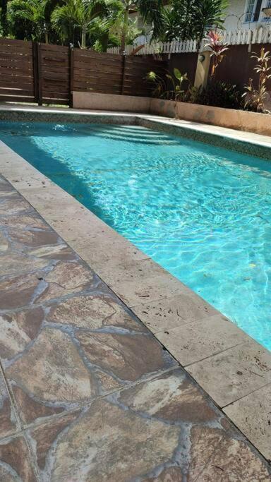 Central Upscale New Kingston Apt With Pool מראה חיצוני תמונה