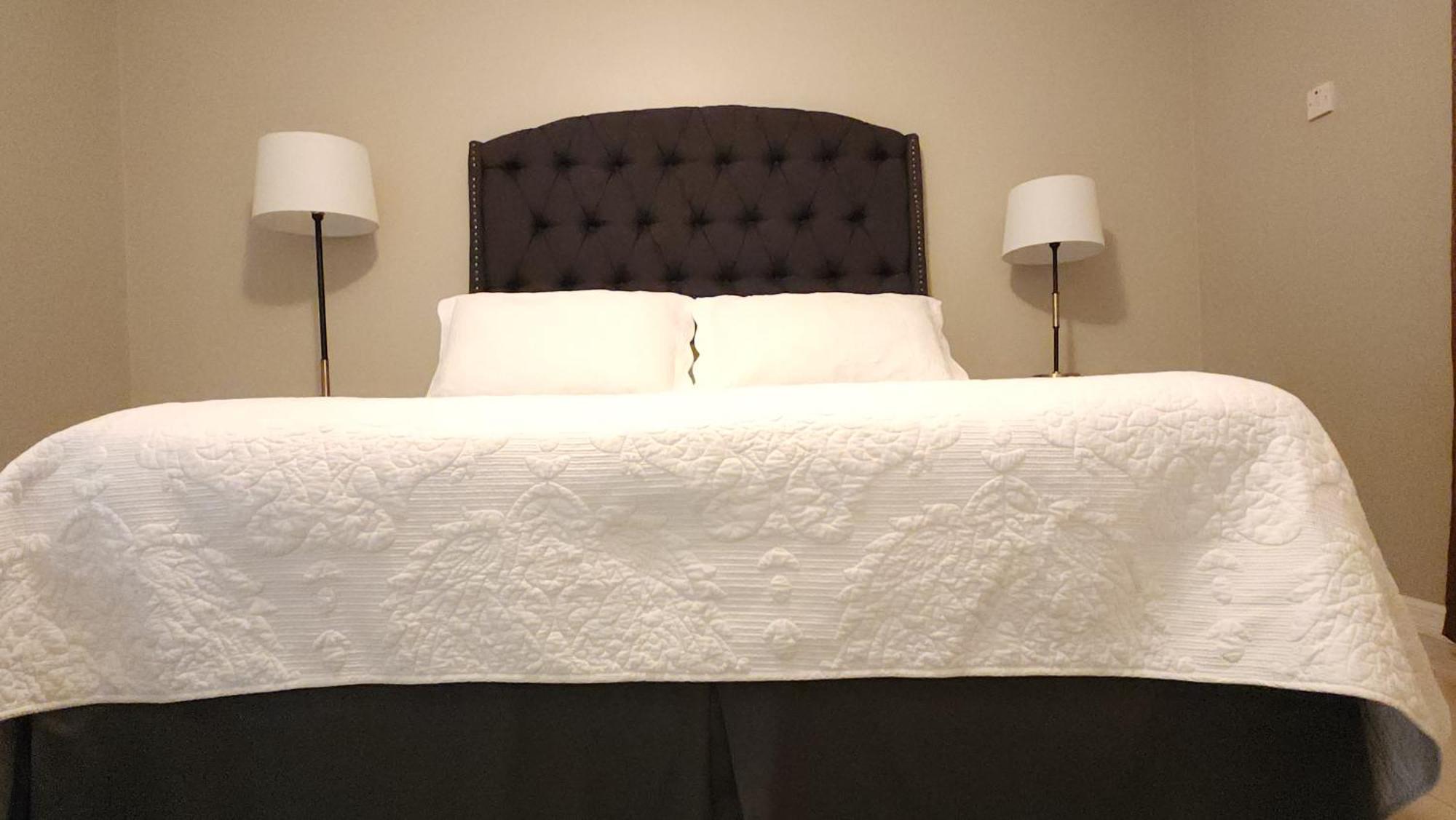 Central Upscale New Kingston Apt With Pool מראה חיצוני תמונה