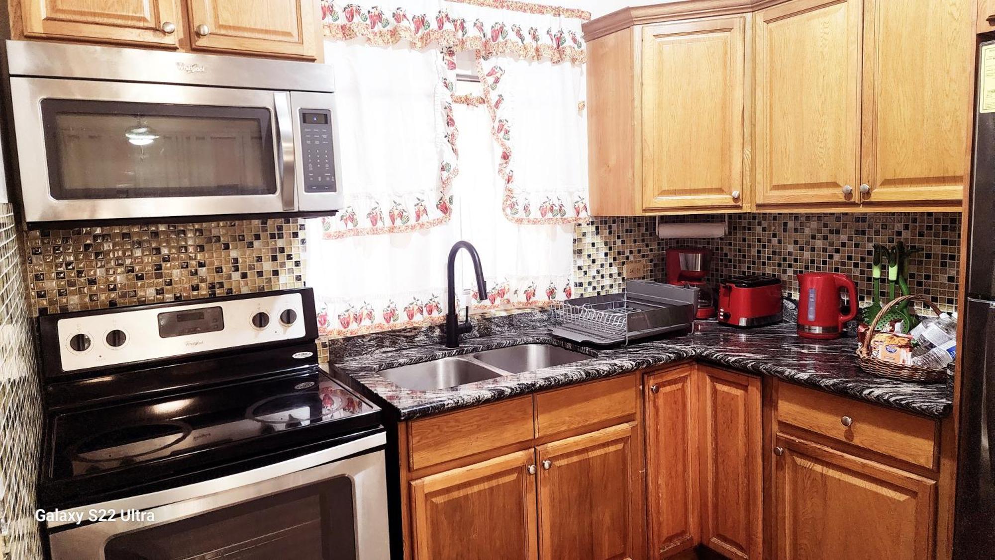Central Upscale New Kingston Apt With Pool מראה חיצוני תמונה